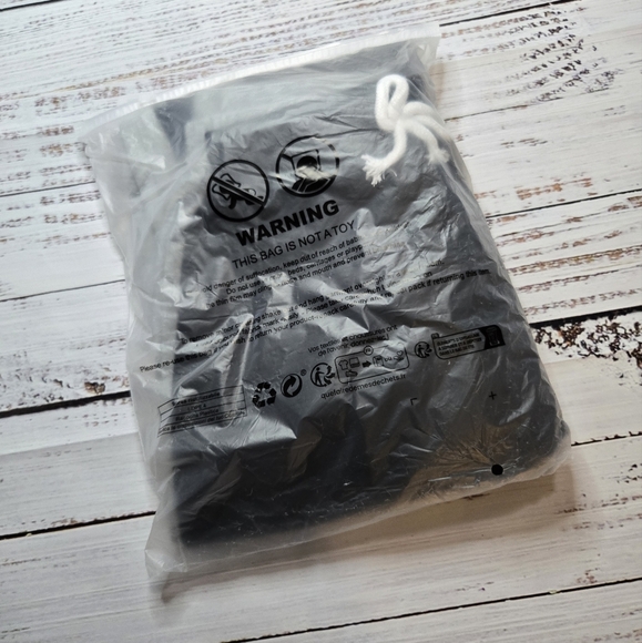 Shein Boys Lot Of 3 Long Sleeve Graphic Tees & 2 Jogger Pants Sz 9 NEW - Picture 9 of 9